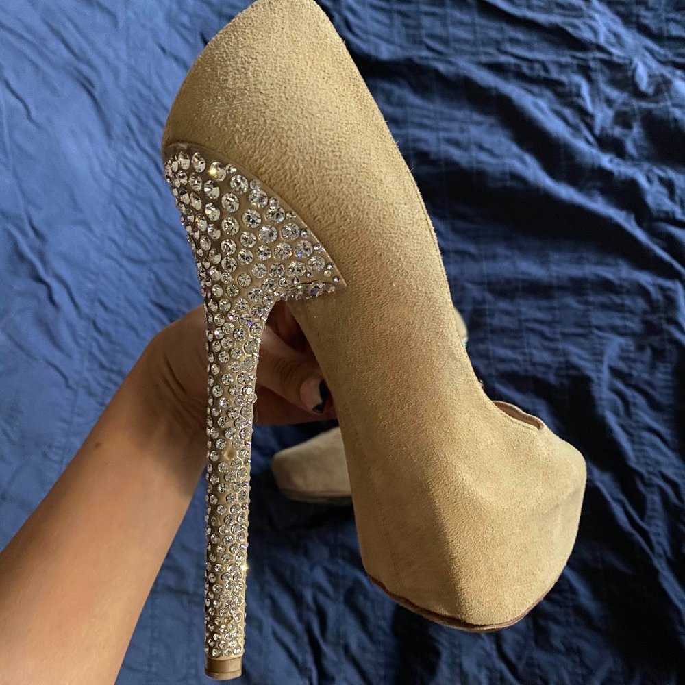 JIMMY CHOO Nude Suede Crystal Heel size 35.5